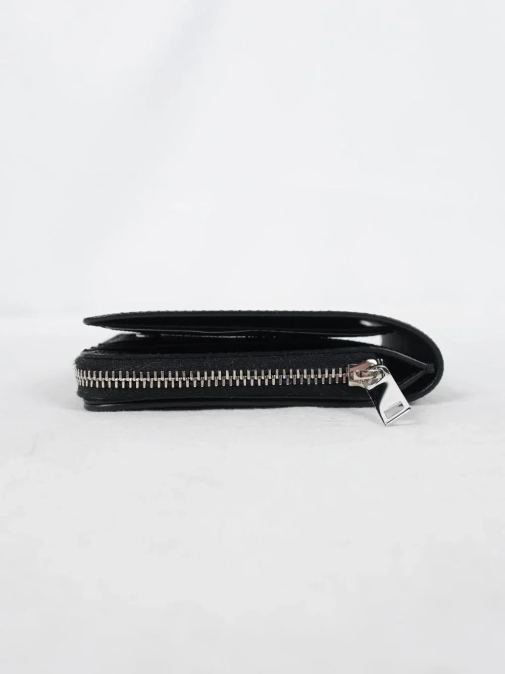 Saint Laurent East/West Zip-Around Wallet In Black Grain de Poudre Leather - NWT - Picture 6 of 13